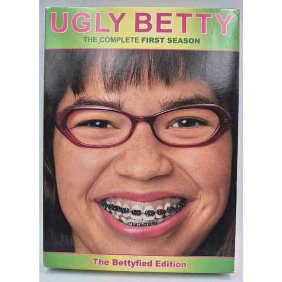 Ugly Betty Complete First Season Bettyfield Edition 6 DVD Set America Ferrera - Picture 1 of 13